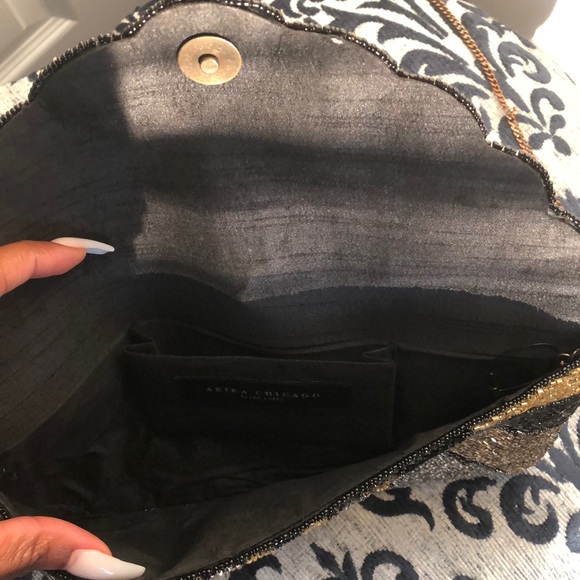 Black and Gold Sequin Evening Bag - Picture 2 of 3